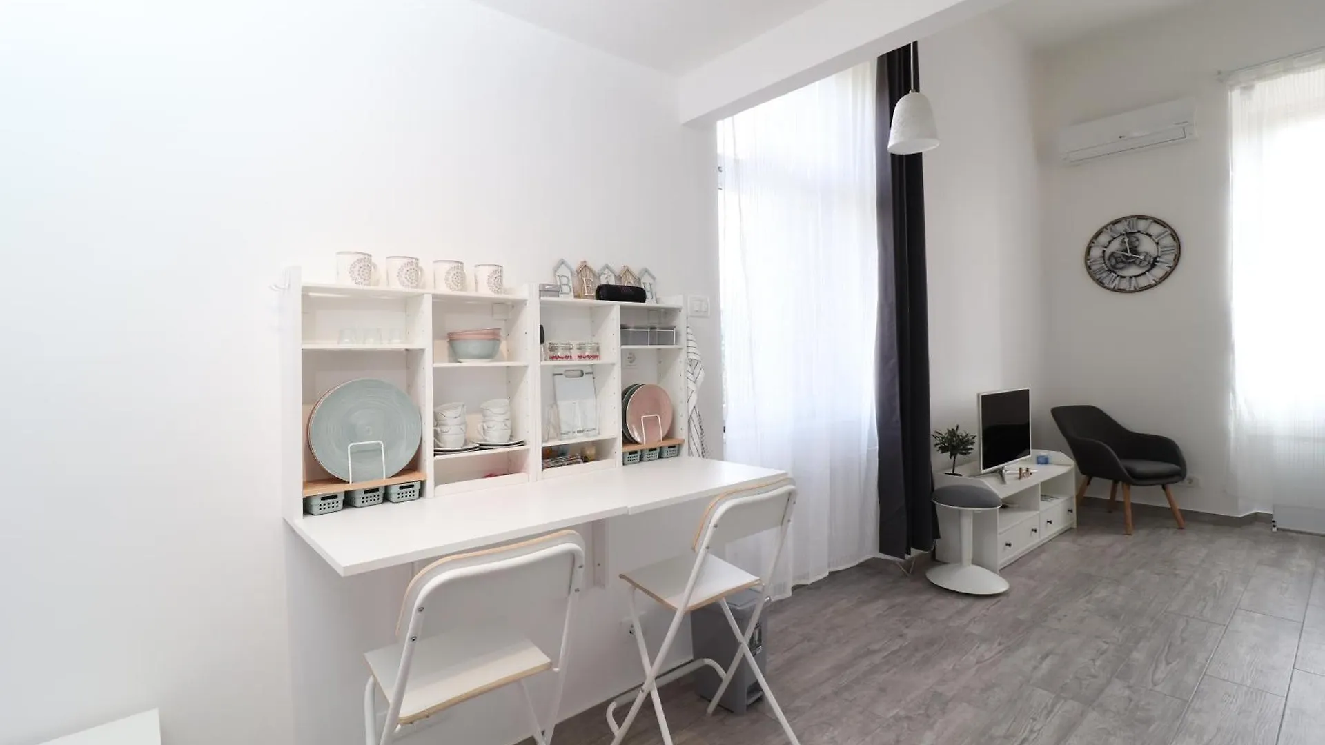 Santa Monica Studio Apartment Lovran